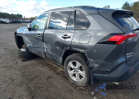 2019 Toyota Rav4 Xle z USA, uszkodzony, nr VIN JTMP1RFV5KD520273